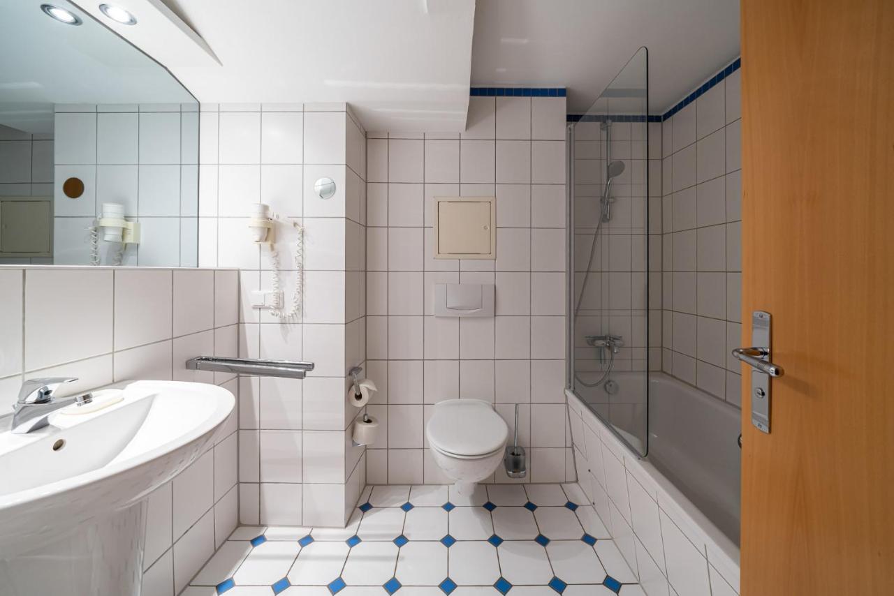 Haus Sonnenschein Goehren Apartment ภายนอก รูปภาพ