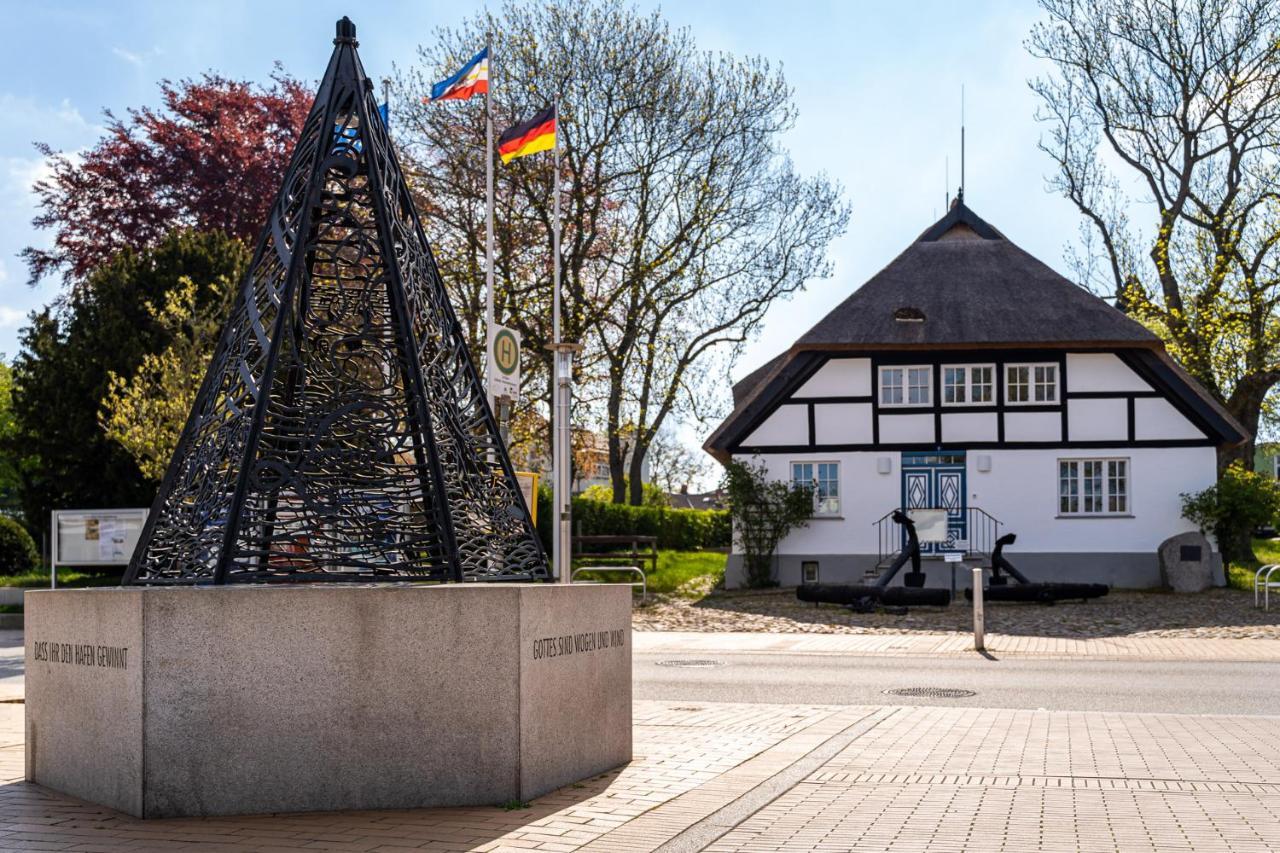 Haus Sonnenschein Goehren Apartment ภายนอก รูปภาพ